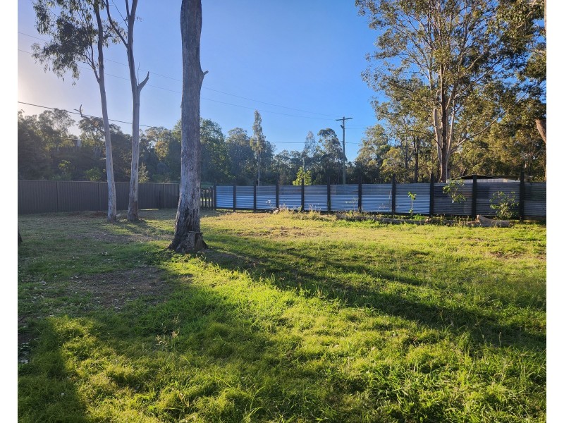 8 McNeil Street, Yarraman QLD 4614