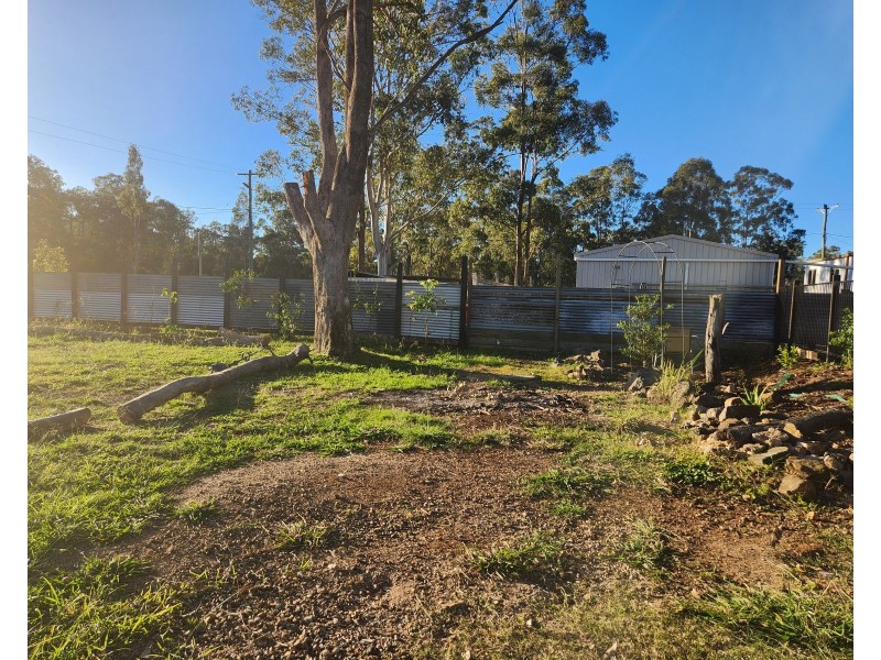 8 McNeil Street, Yarraman QLD 4614