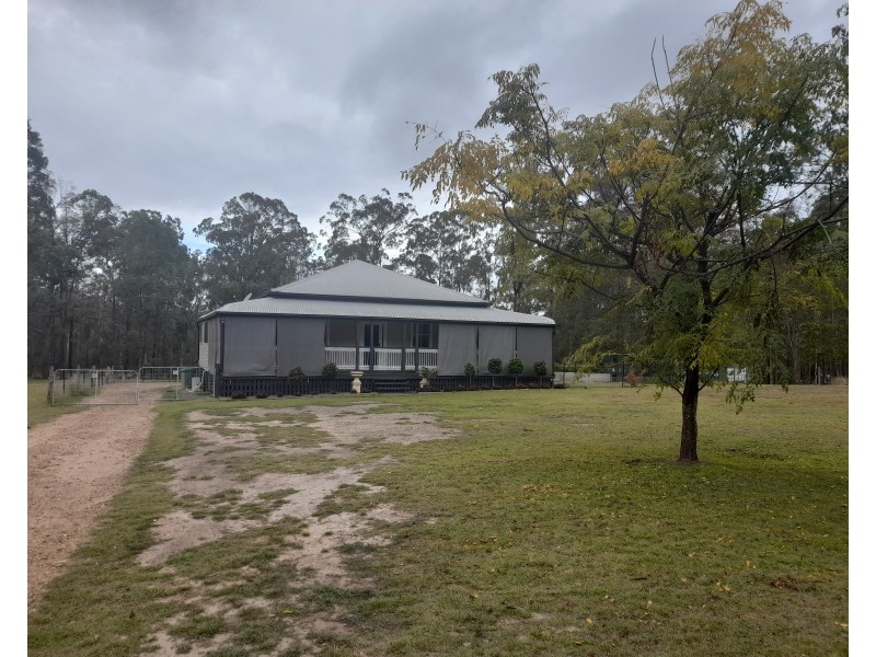 124 Franks Road, Blackbutt QLD 4306