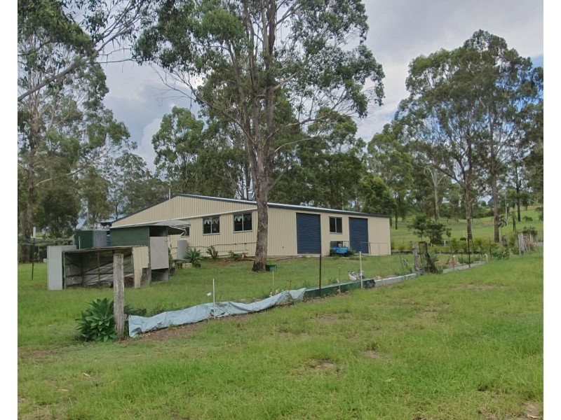 16 Marrington Close, Blackbutt QLD 4306