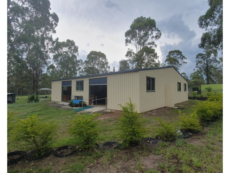 16 Marrington Close, Blackbutt QLD 4306