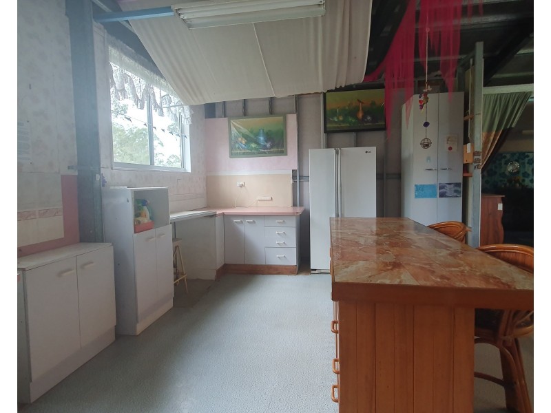 16 Marrington Close, Blackbutt QLD 4306
