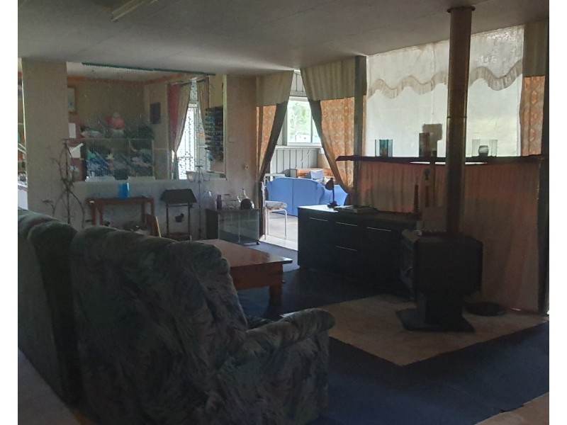 16 Marrington Close, Blackbutt QLD 4306