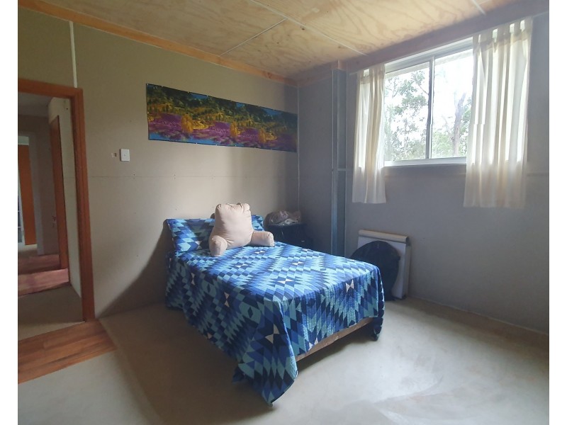 16 Marrington Close, Blackbutt QLD 4306