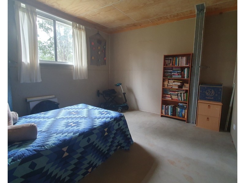 16 Marrington Close, Blackbutt QLD 4306