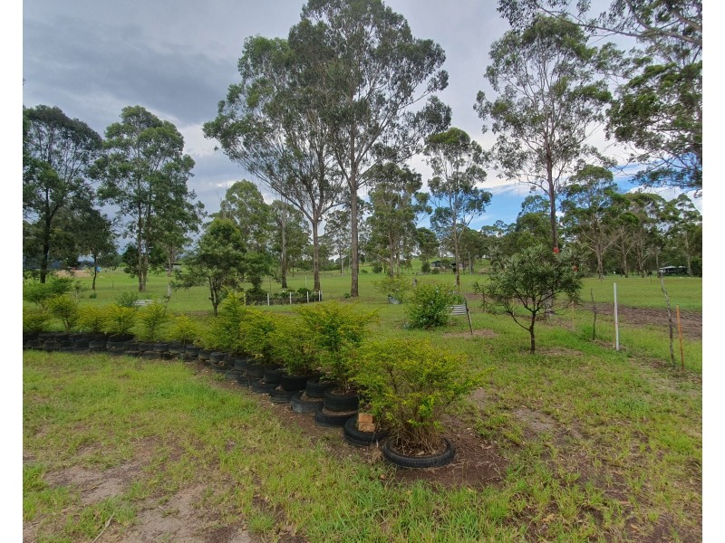 16 Marrington Close, Blackbutt QLD 4306