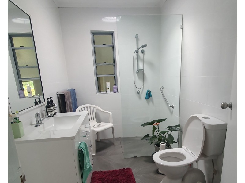 6 Douglas Street, Blackbutt QLD 4306