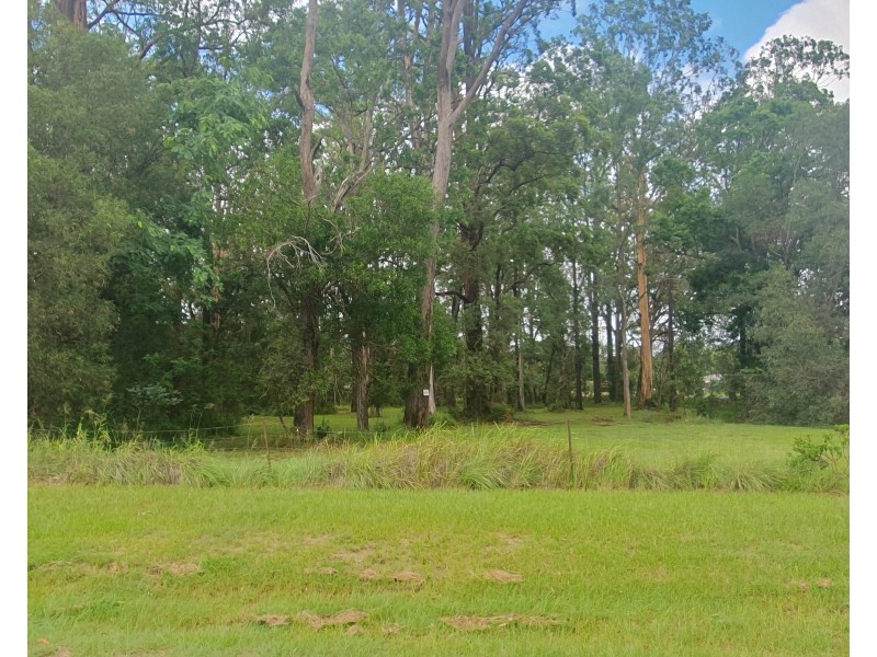 16 Margaret Street, Blackbutt QLD 4306