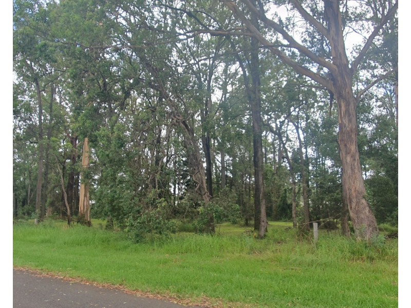 16 Margaret Street, Blackbutt QLD 4306