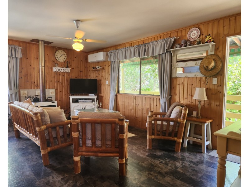 128 Greenhills Drive, Blackbutt QLD 4306