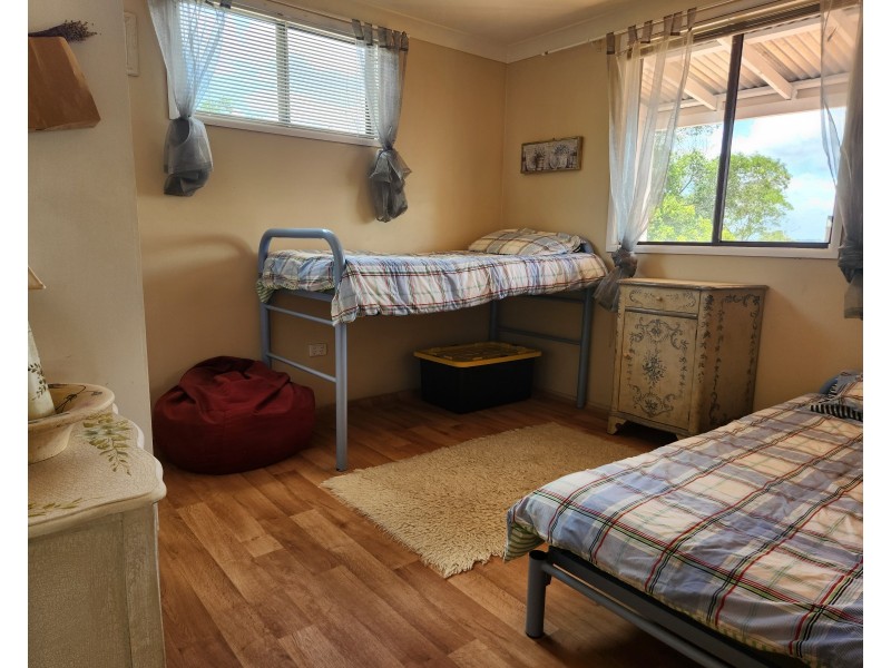 128 Greenhills Drive, Blackbutt QLD 4306