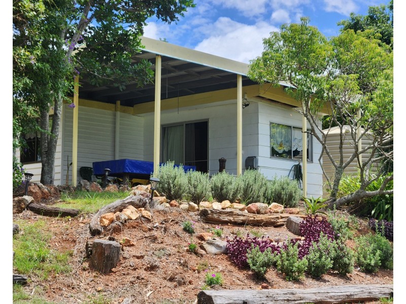 128 Greenhills Drive, Blackbutt QLD 4306
