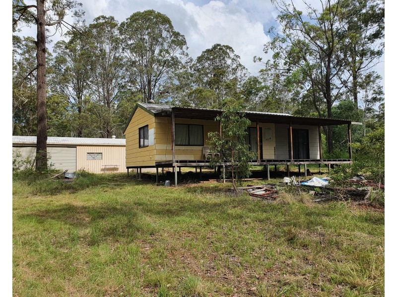 165 Crumpton Drive, Blackbutt QLD 4306