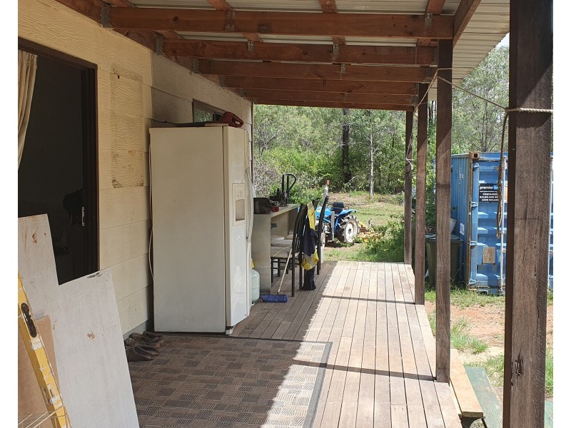 165 Crumpton Drive, Blackbutt QLD 4306