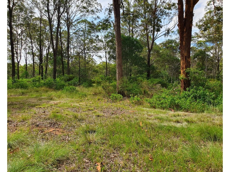 165 Crumpton Drive, Blackbutt QLD 4306