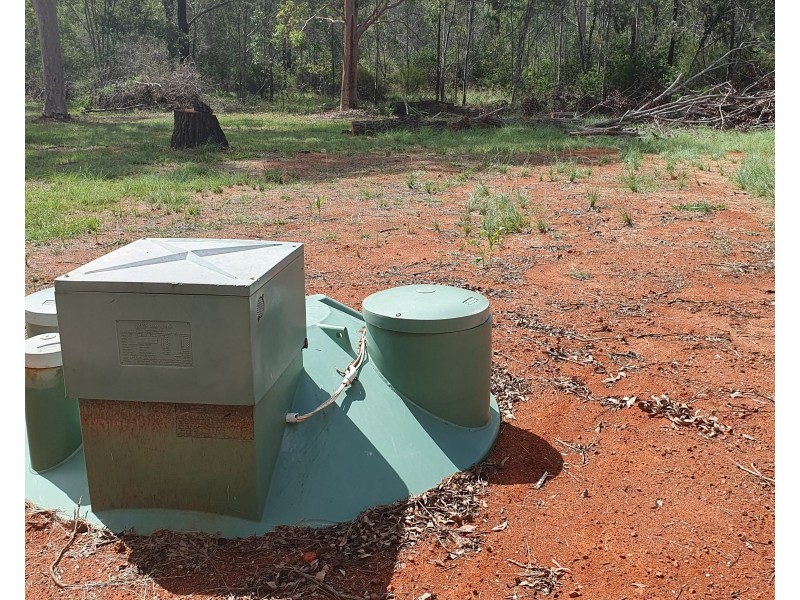 165 Crumpton Drive, Blackbutt QLD 4306