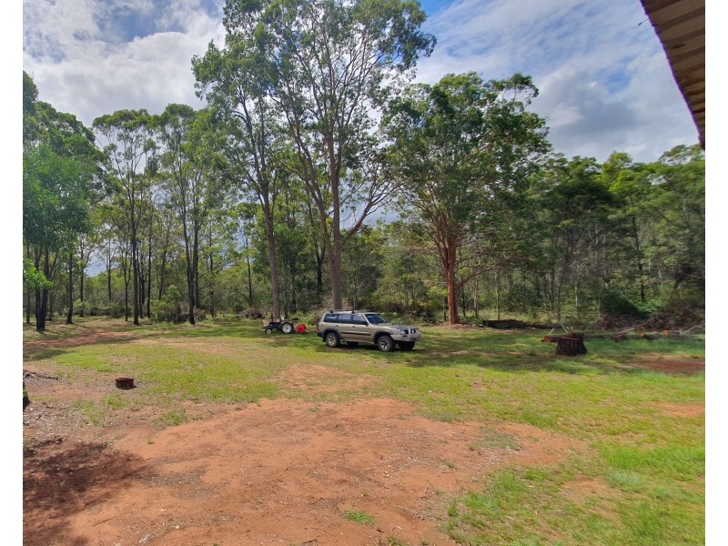 165 Crumpton Drive, Blackbutt QLD 4306