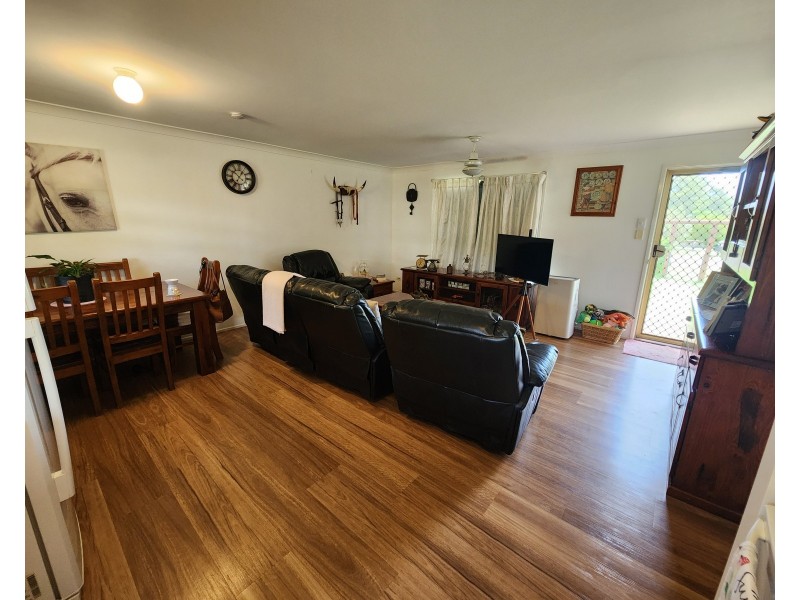 15 Morris Street, Blackbutt QLD 4306