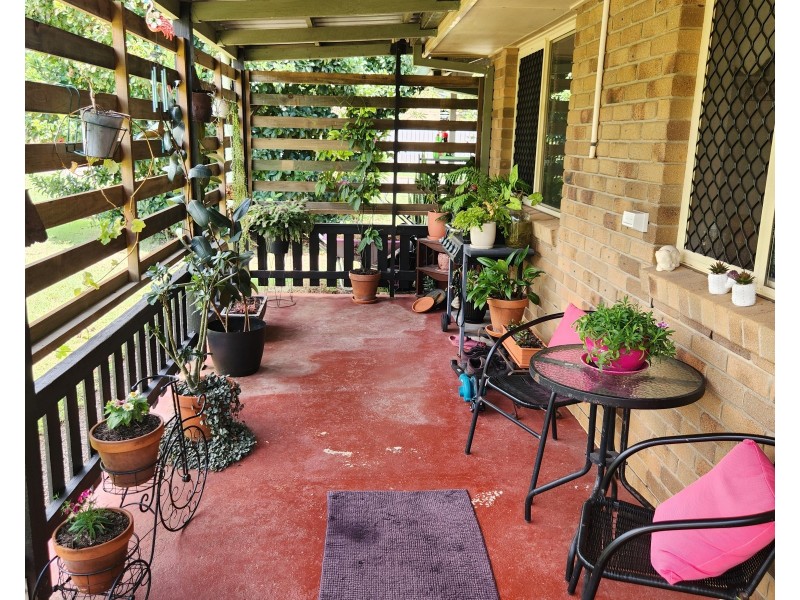 15 Morris Street, Blackbutt QLD 4306