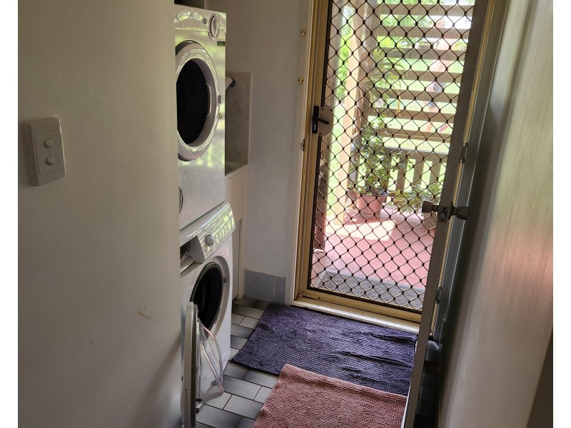 15 Morris Street, Blackbutt QLD 4306
