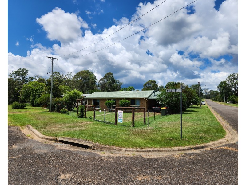 15 Morris Street, Blackbutt QLD 4306
