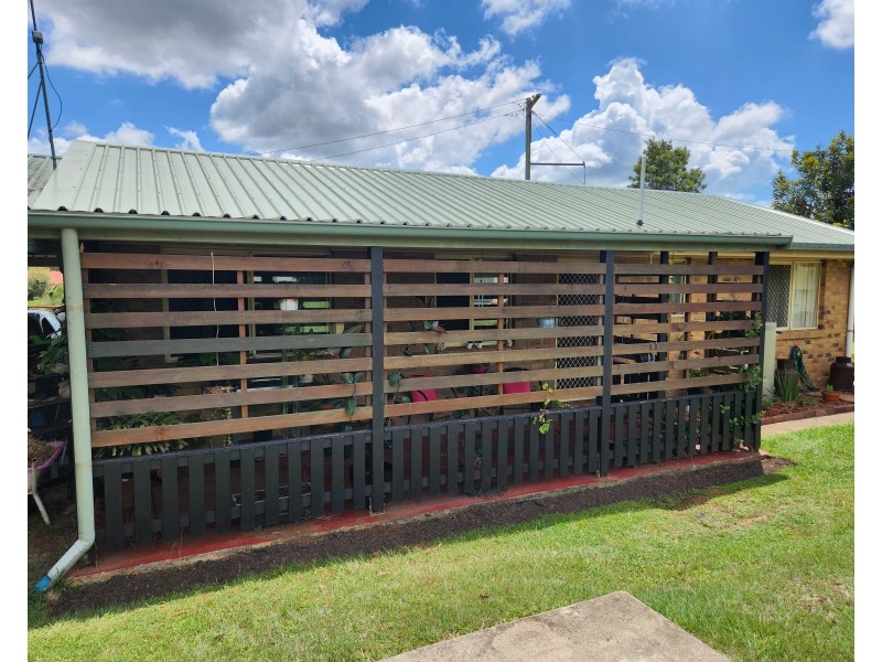 15 Morris Street, Blackbutt QLD 4306