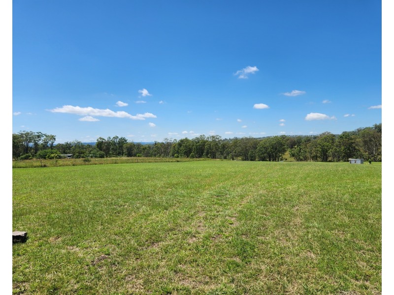 156 Pauls Parade, Ellesmere QLD 4610