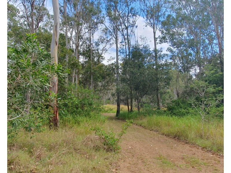 369 Old Esk Road, Benarkin QLD 4306