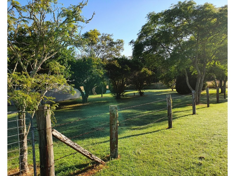 21 Smith Street, Yarraman QLD 4614