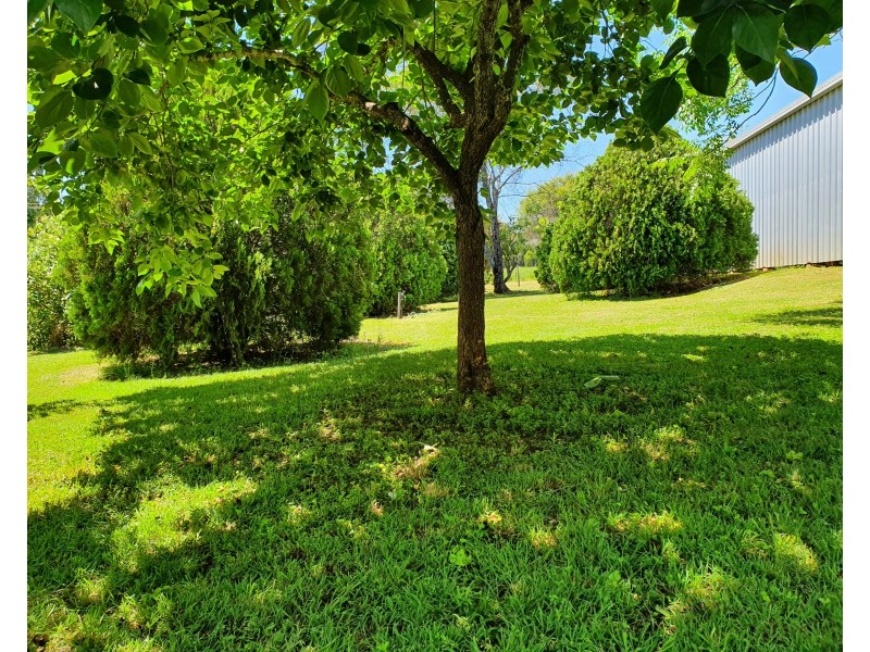 21 Smith Street, Yarraman QLD 4614