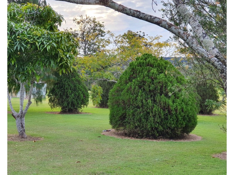 21 Smith Street, Yarraman QLD 4614