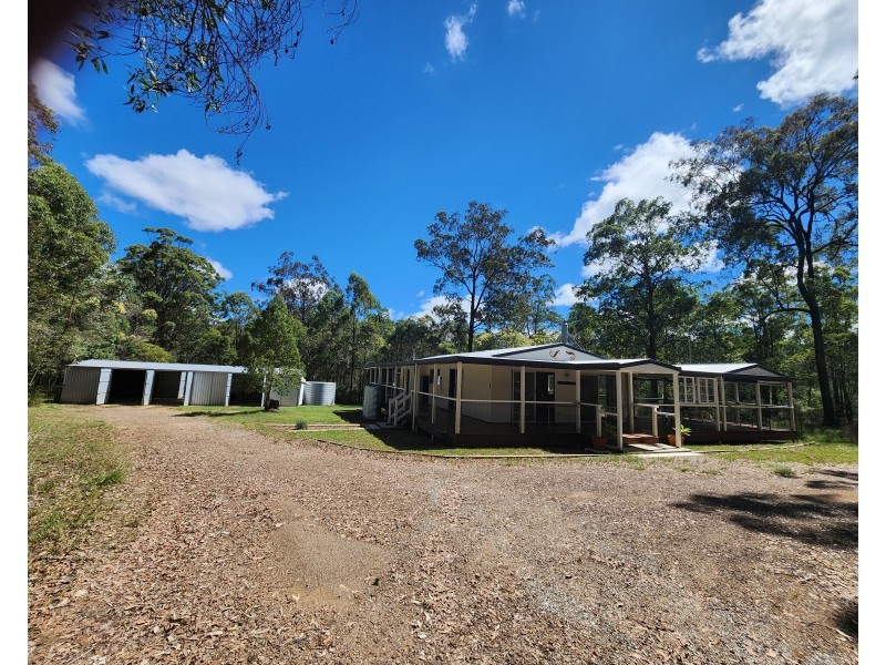 268 Crumpton drive, Blackbutt QLD 4306