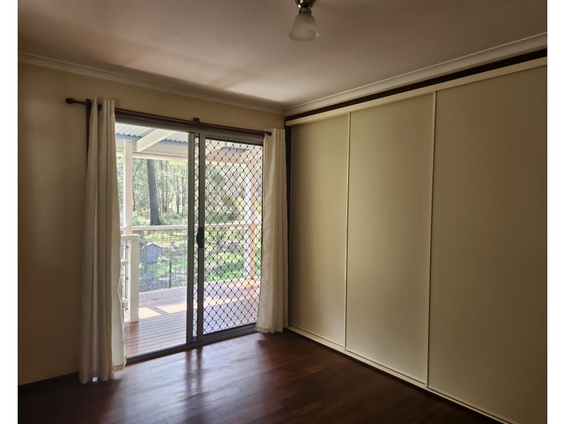 268 Crumpton drive, Blackbutt QLD 4306