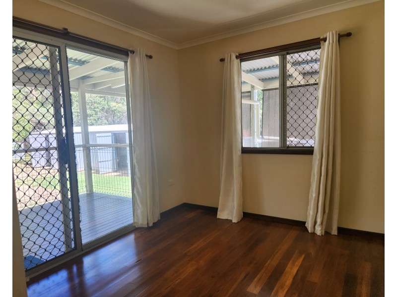 268 Crumpton drive, Blackbutt QLD 4306