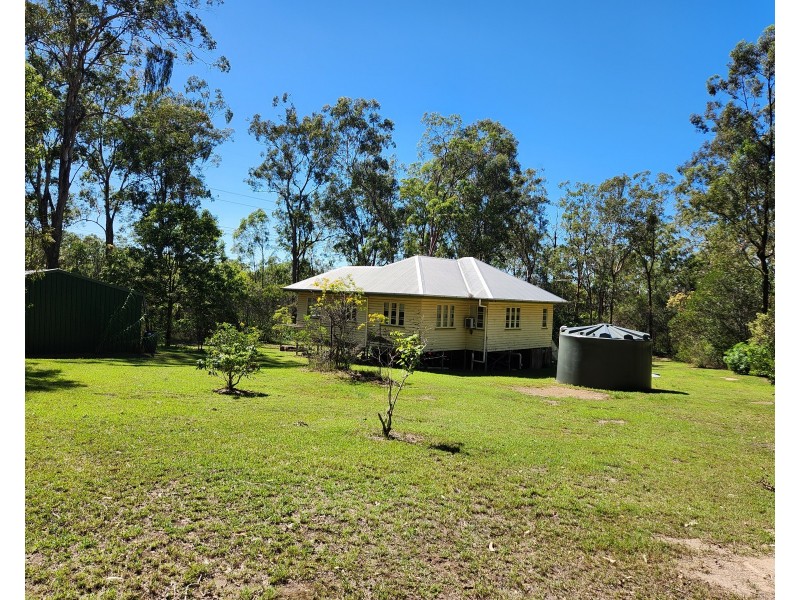 49 Franks road, Blackbutt QLD 4306