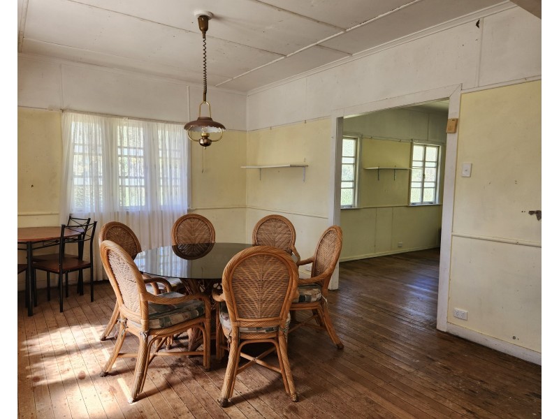 49 Franks road, Blackbutt QLD 4306