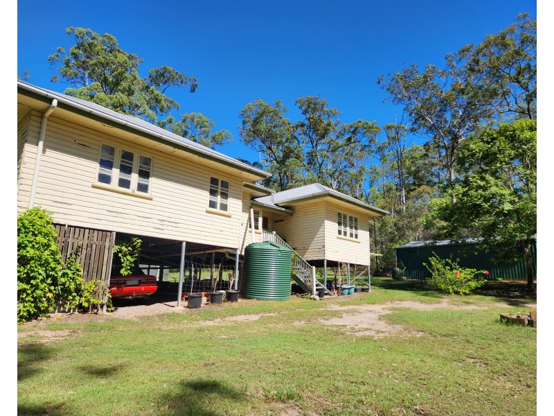 49 Franks road, Blackbutt QLD 4306
