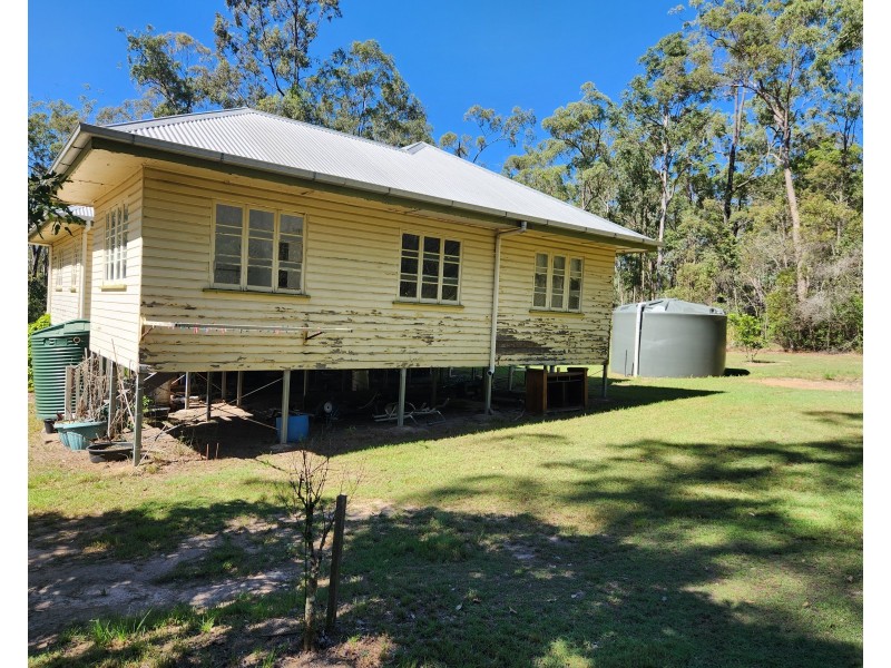 49 Franks road, Blackbutt QLD 4306