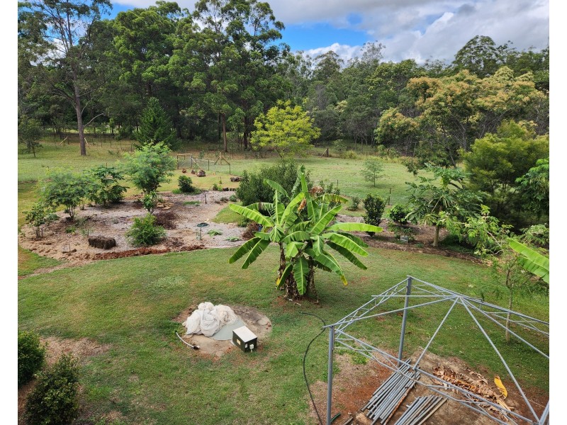 124 Anita Road, Blackbutt QLD 4306