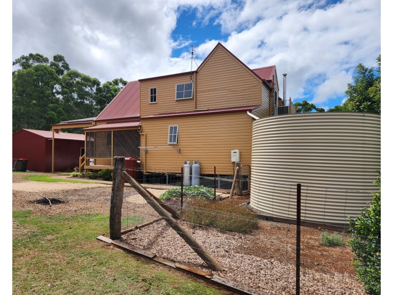 124 Anita Road, Blackbutt QLD 4306