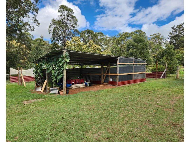124 Anita Road, Blackbutt QLD 4306