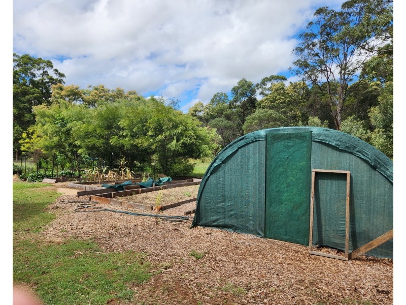 124 Anita Road, Blackbutt QLD 4306