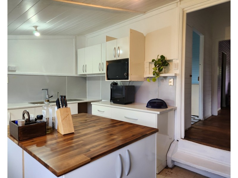 13 Coulson Street, Blackbutt QLD 4306