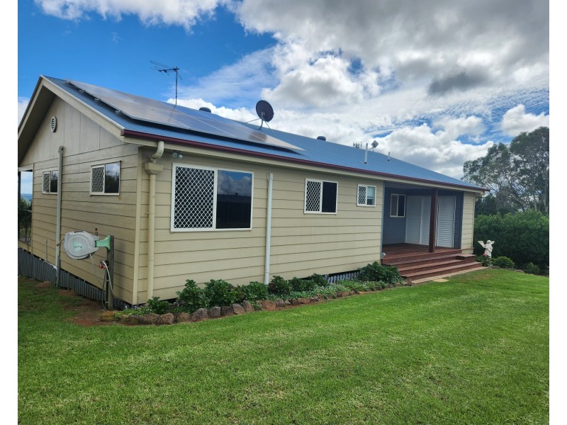 148 Greenhills Drive, Blackbutt QLD 4306