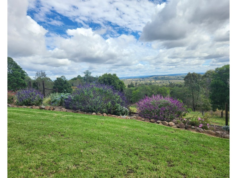 148 Greenhills Drive, Blackbutt QLD 4306