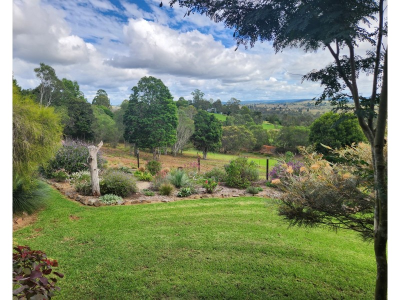 148 Greenhills Drive, Blackbutt QLD 4306