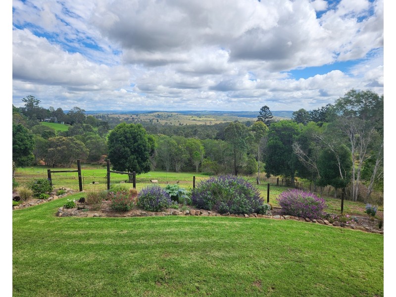 148 Greenhills Drive, Blackbutt QLD 4306