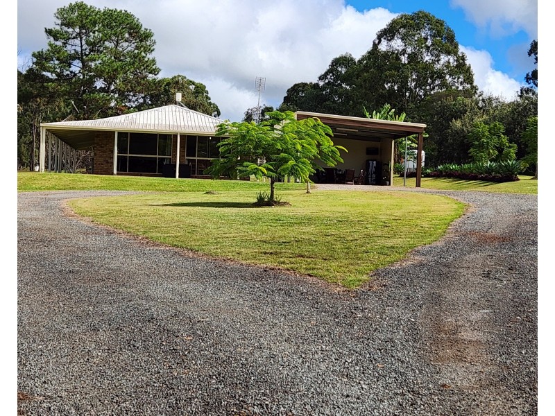 9 Griffin Road, Blackbutt QLD 4306