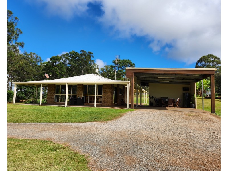 9 Griffin Road, Blackbutt QLD 4306