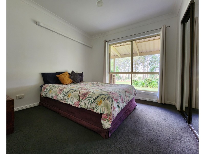9 Griffin Road, Blackbutt QLD 4306